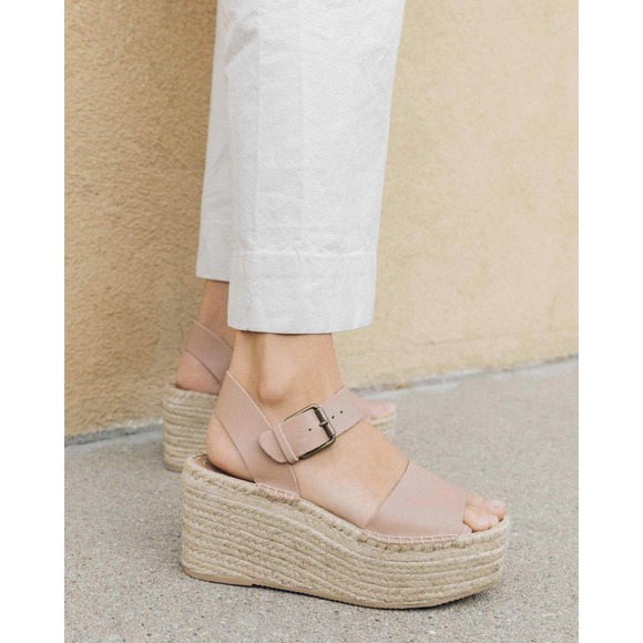 💋💥SOLUDOS💥💋 BRAND NEW Minorca Platform Dove Grey